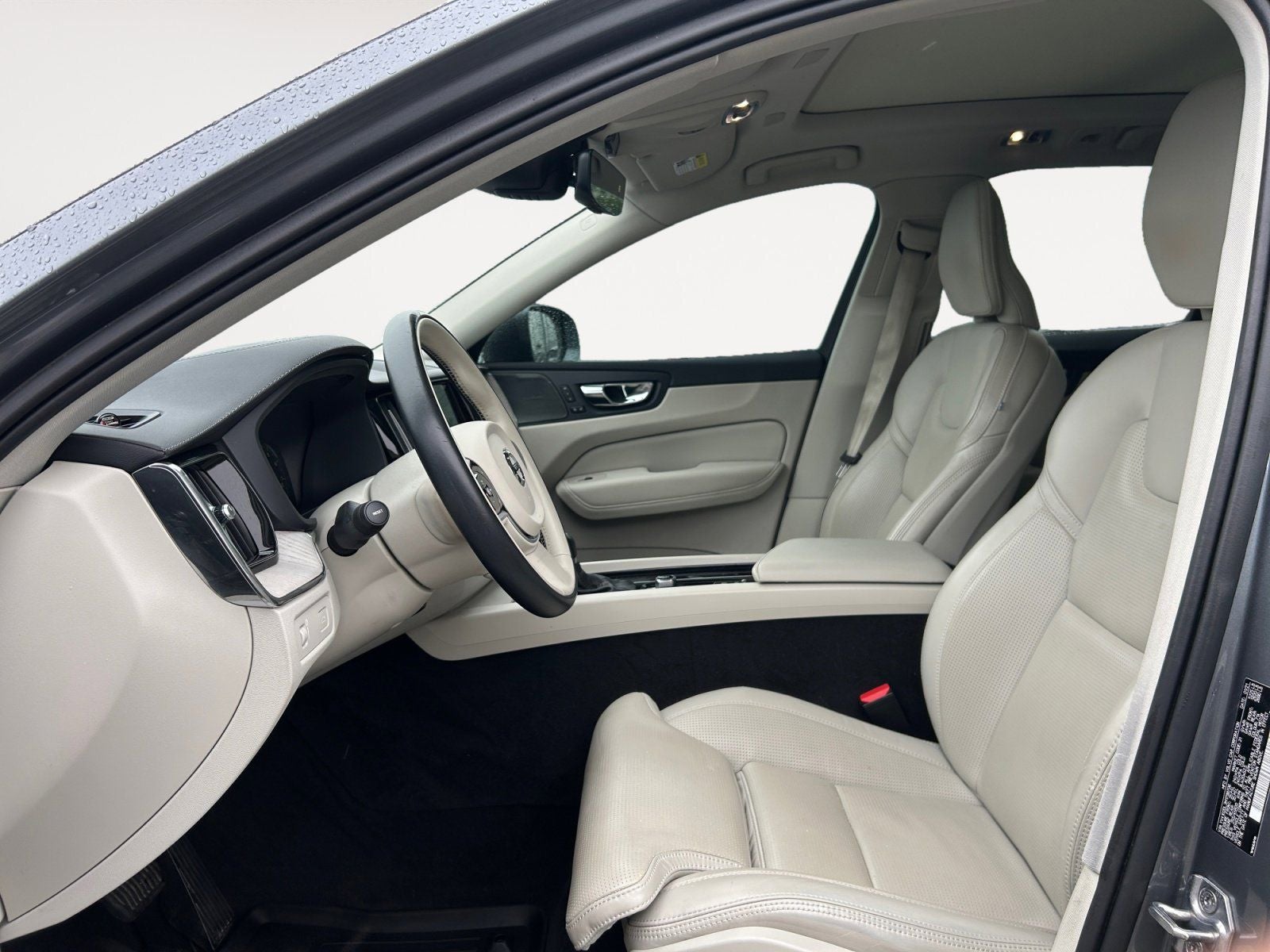 2021 Volvo XC60 T5 Inscription