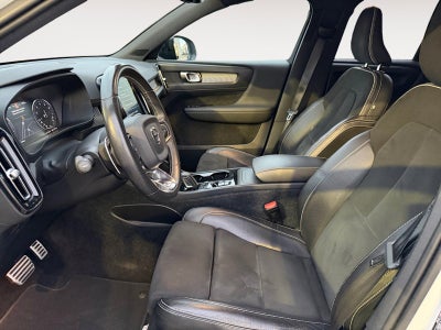 2019 Volvo XC40 R-Design