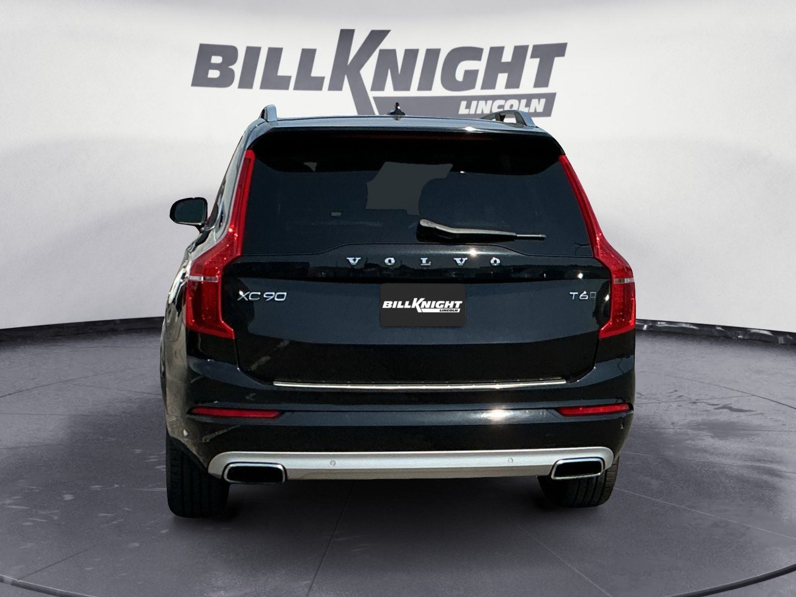 2017 Volvo XC90 T6 Momentum