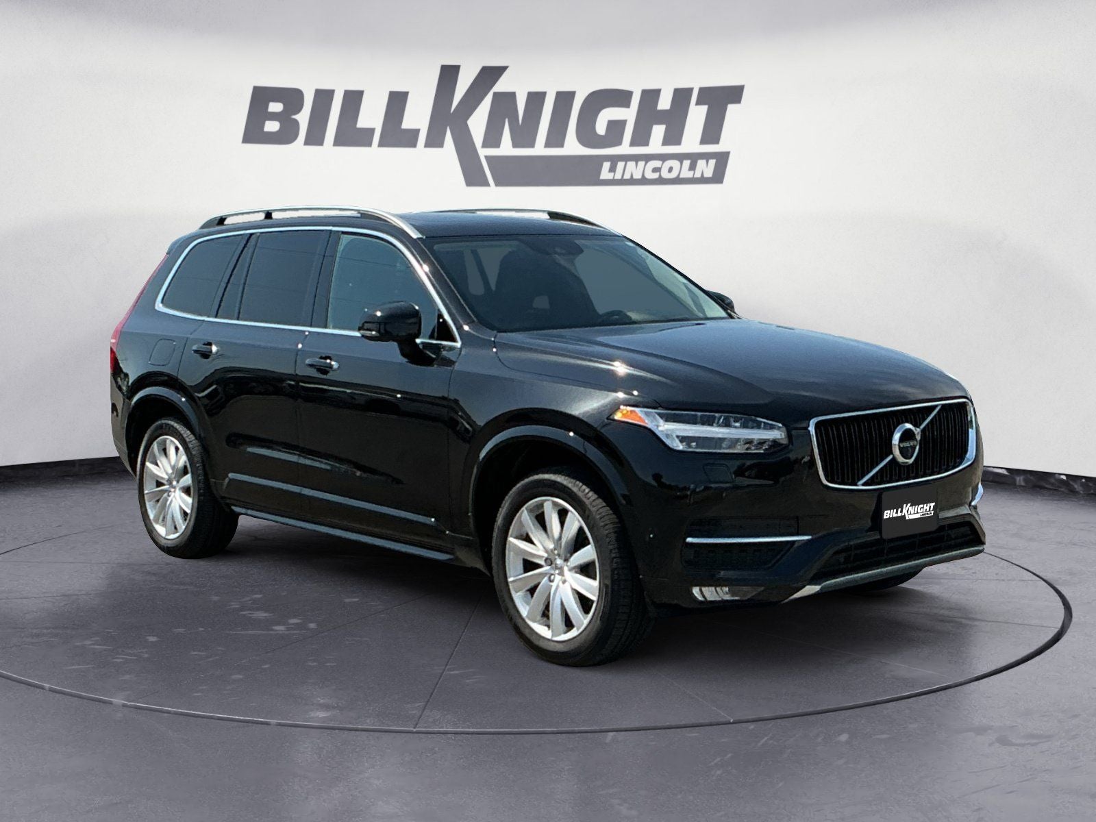 2017 Volvo XC90 T6 Momentum