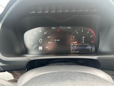 2016 Volvo XC90 T6 Momentum