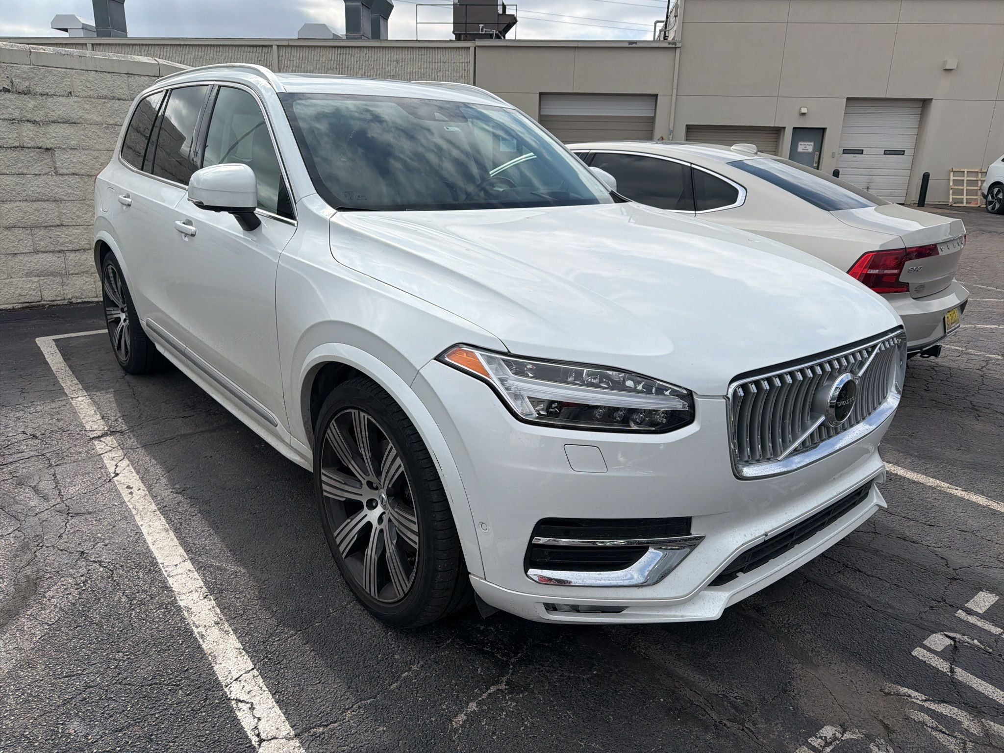 2022 Volvo XC90 T6 Inscription
