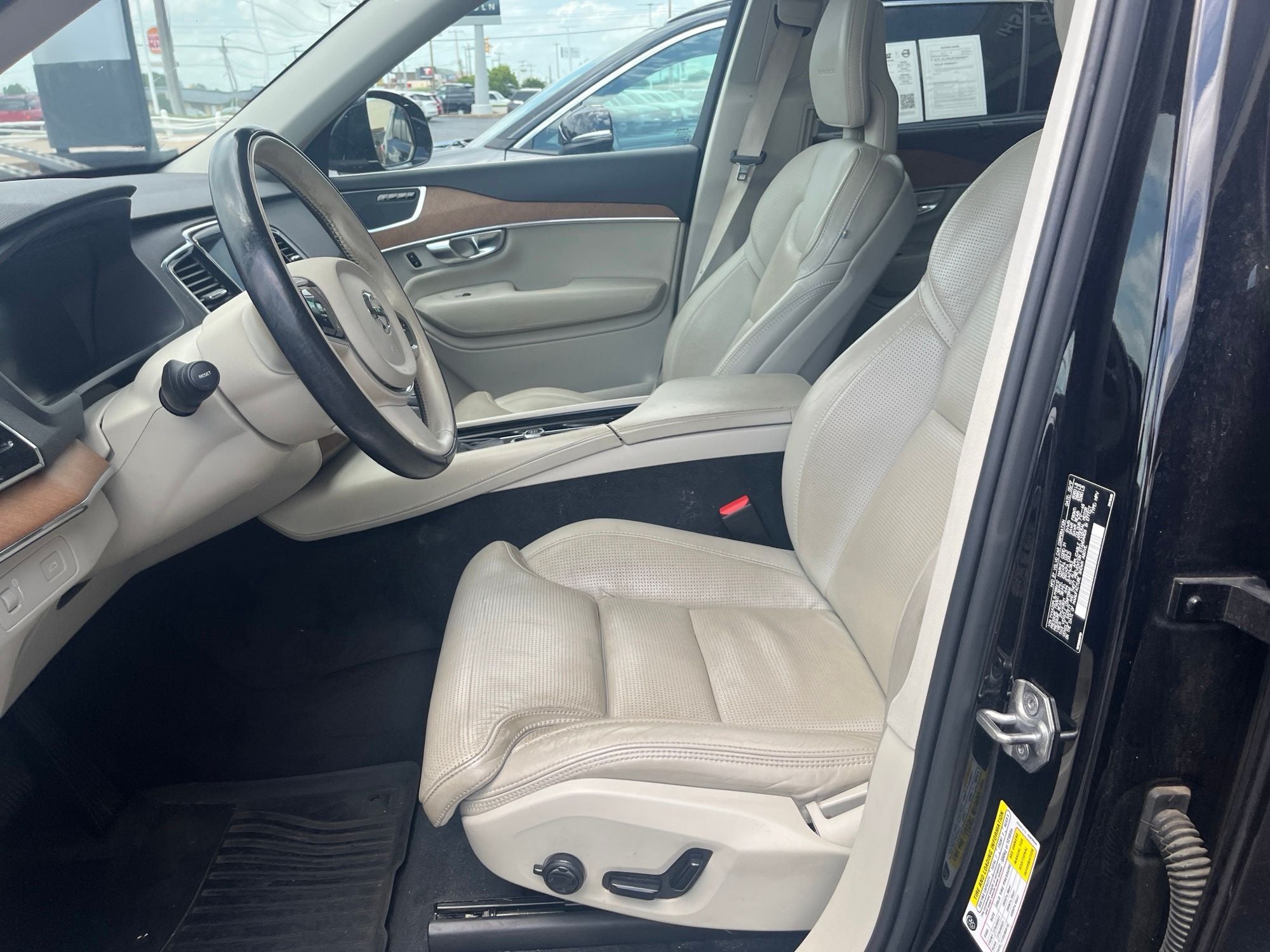 2018 Volvo XC90 T6 Inscription