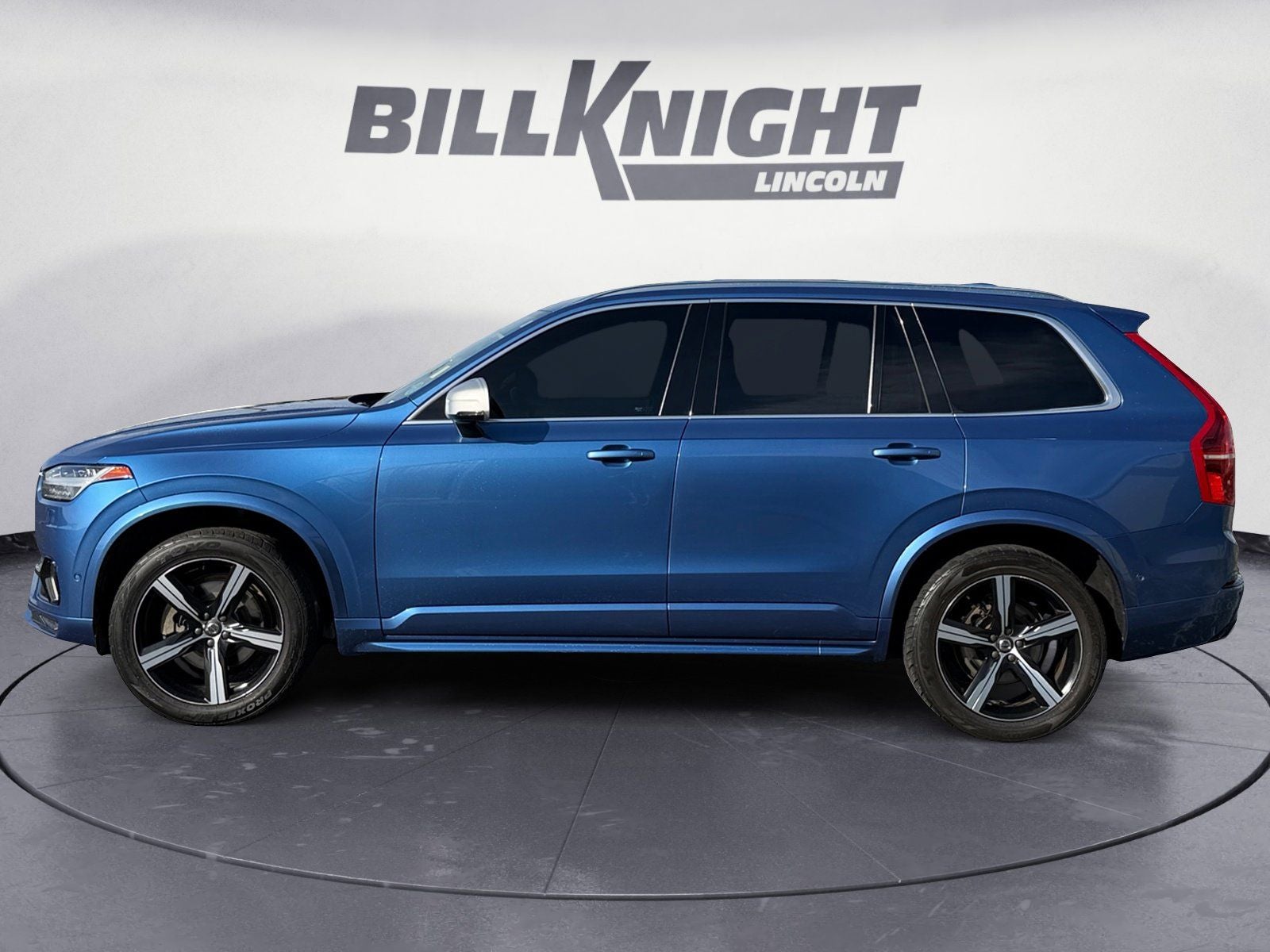 2019 Volvo XC90 T6 R-Design