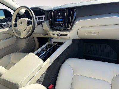 2025 Volvo XC60 Plug-In Hybrid T8 Plus