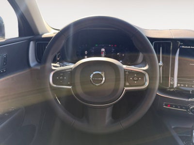 2023 Volvo XC60 B5 Core