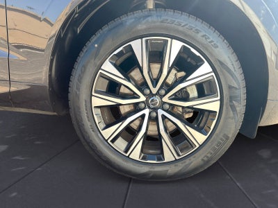 2023 Volvo XC60 B5 Core