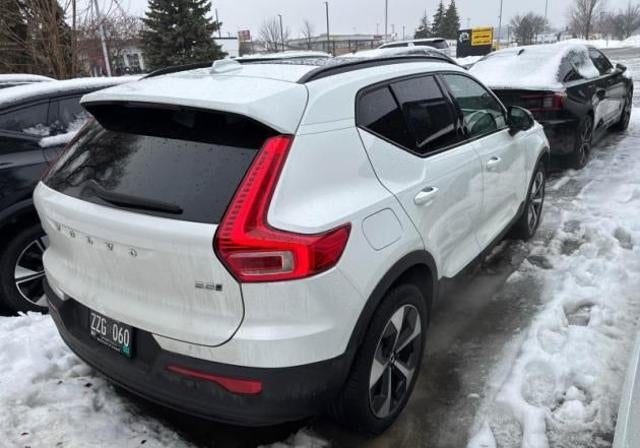 2023 Volvo XC60 B5 Plus Bright Theme