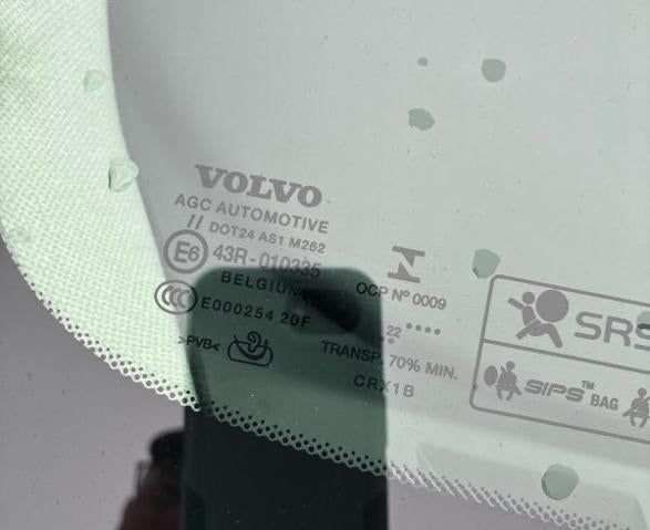 2023 Volvo XC60 B5 Plus Bright Theme