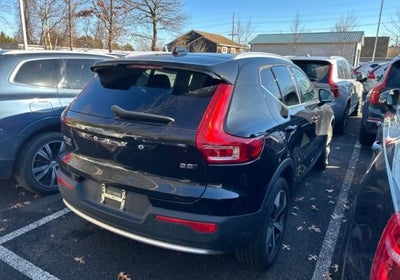 2023 Volvo XC60 B5 Plus Dark Theme