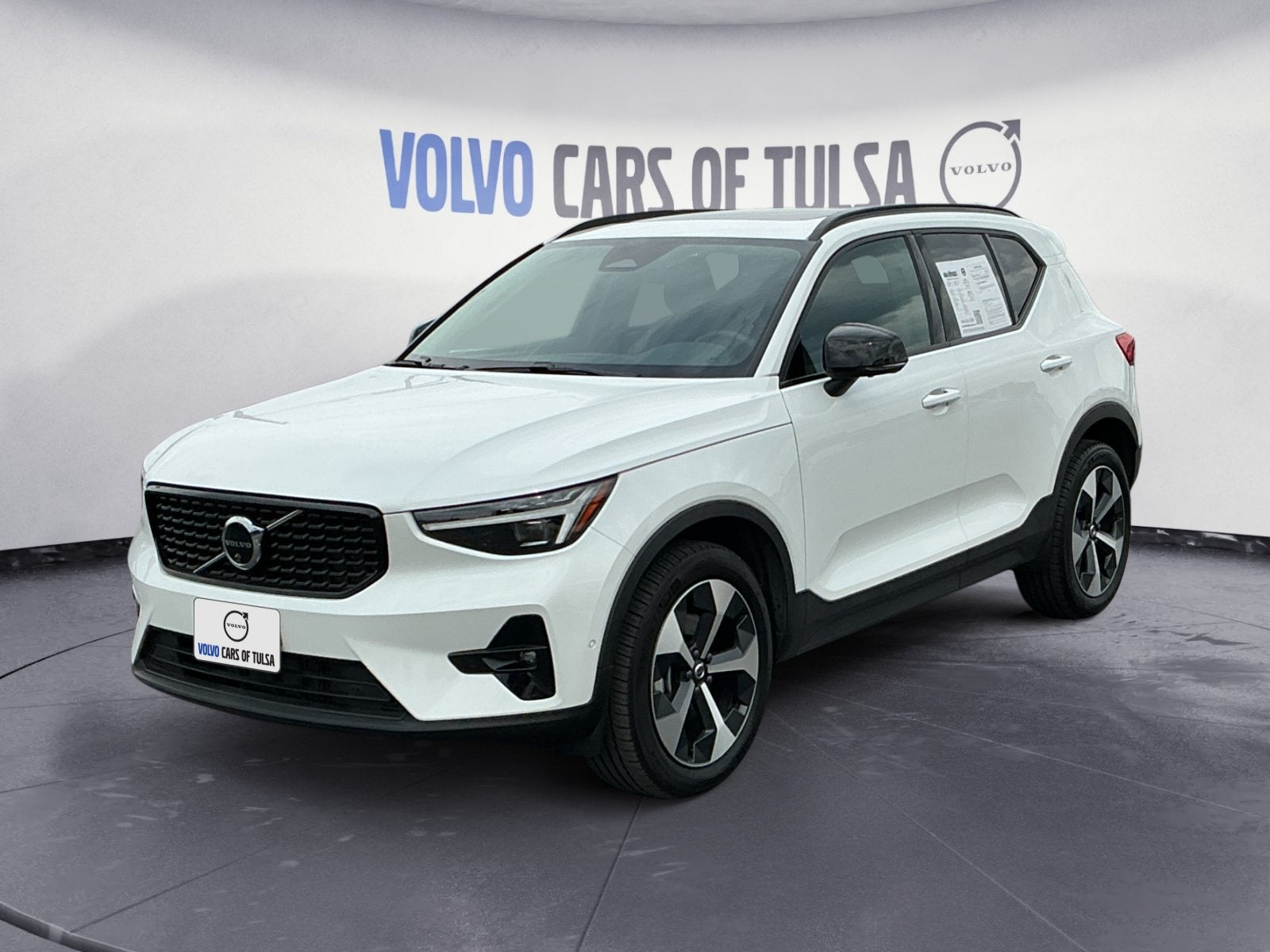 2026 Volvo XC40