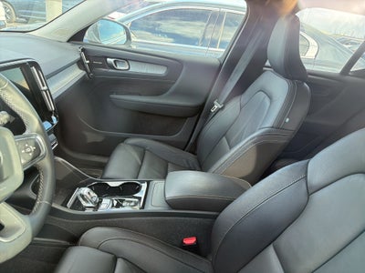 2024 Volvo XC40 Ultimate