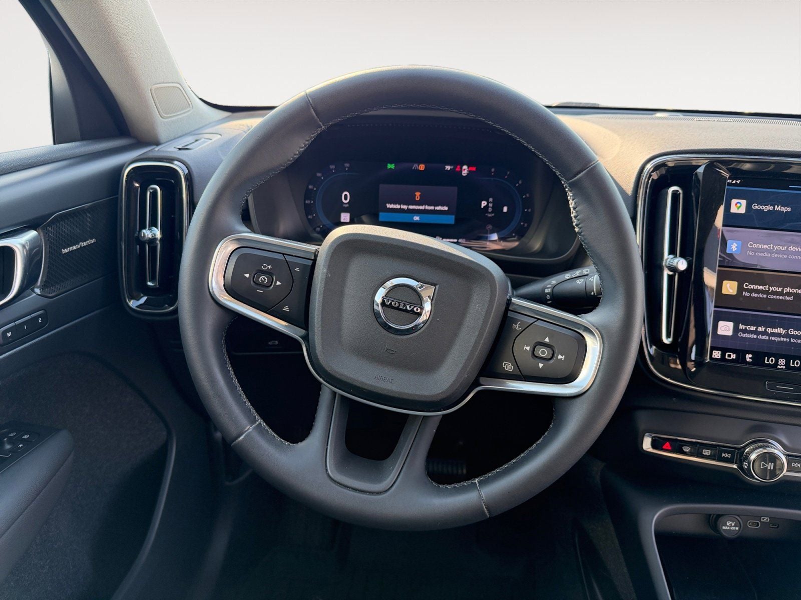 2024 Volvo XC40 Ultimate