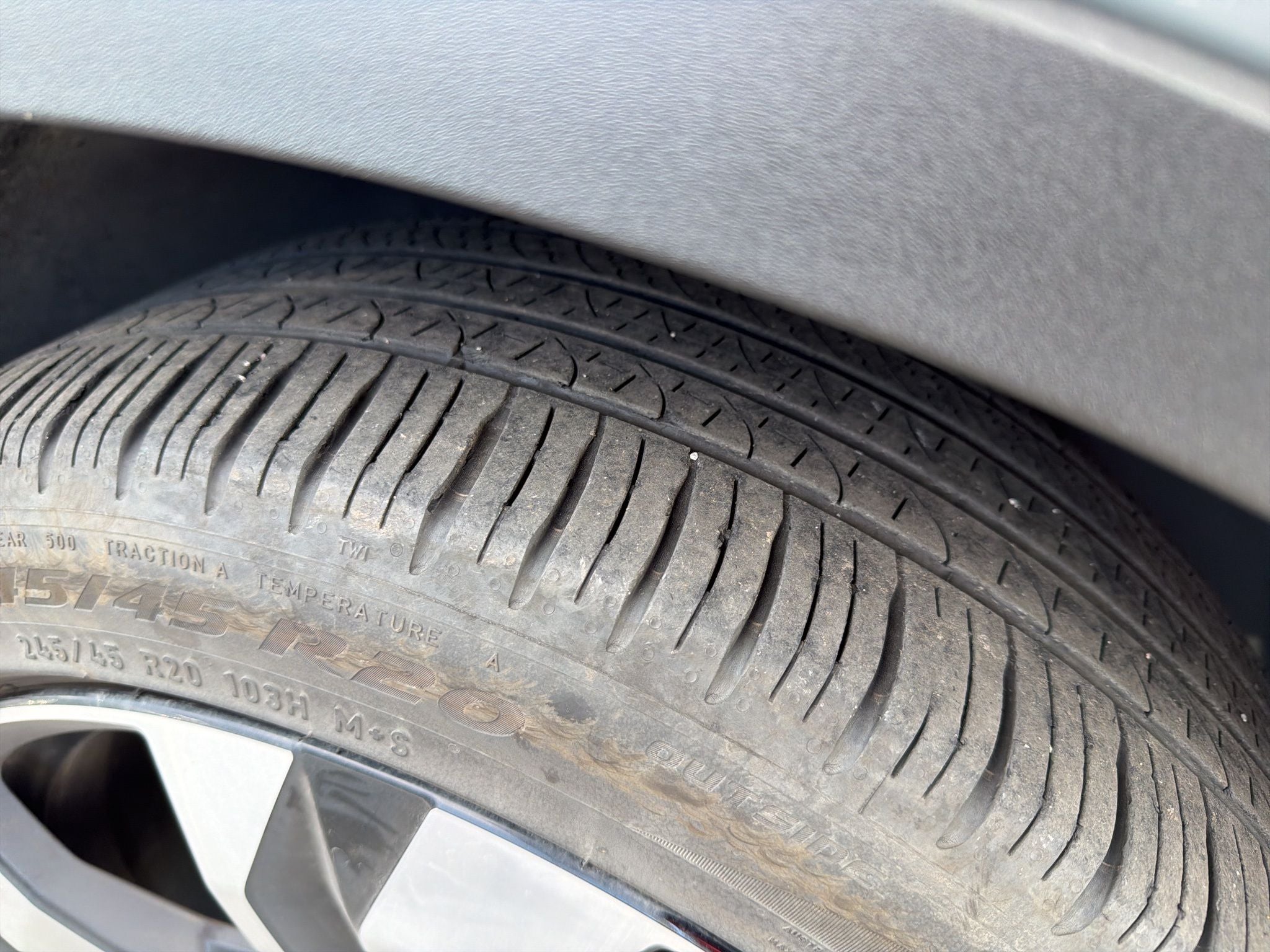 2024 Volvo XC40 Ultimate