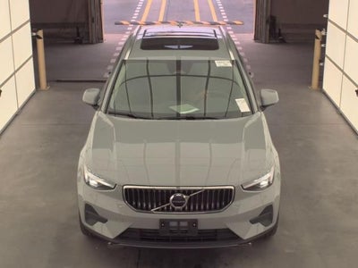 2025 Volvo XC40 B5 Core