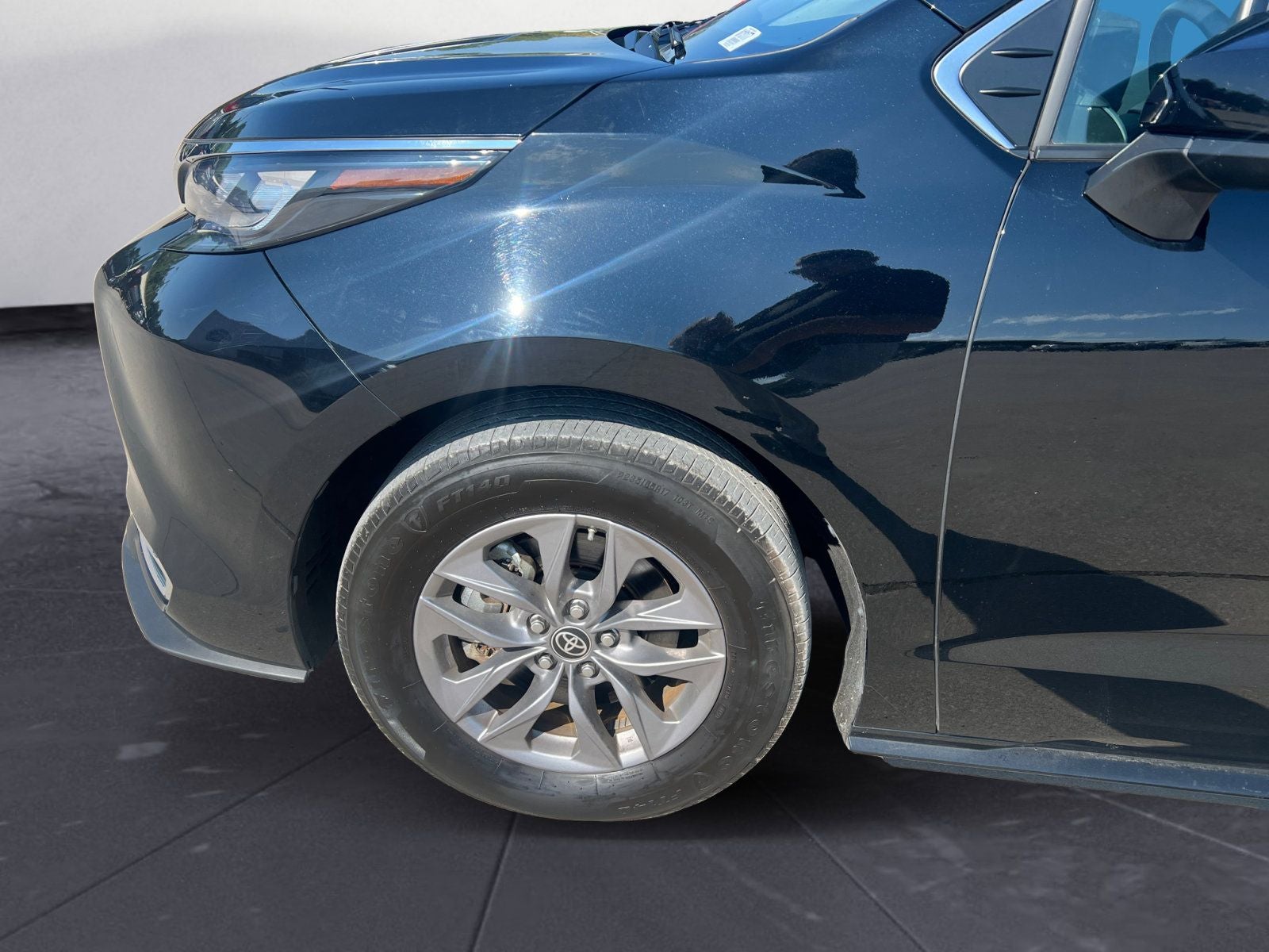 2024 Toyota Sienna XLE 8 Passenger