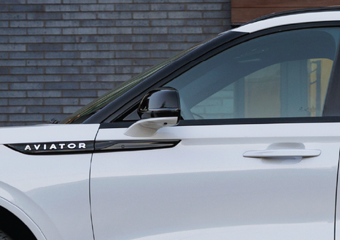 The driver’s door of a white 2025 Lincoln Aviator® SUV is showcased. | Bill Knight Lincoln in Tulsa OK