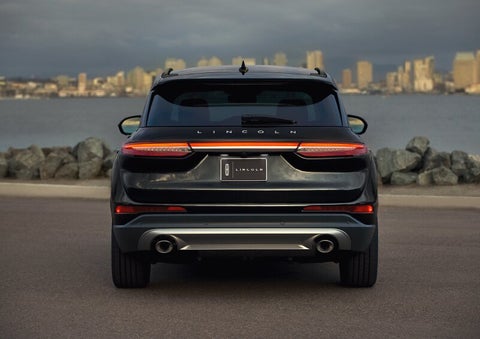 The rear lighting of the 2025 Lincoln Corsair® SUV spans the entire width of the vehicle. | Bill Knight Lincoln in Tulsa OK