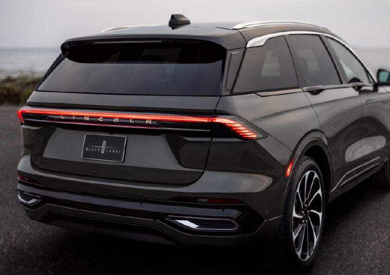 The rear of a 2025 Lincoln Black Label Nautilus® SUV displays full LED rear lighting. | Bill Knight Lincoln in Tulsa OK