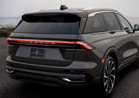 The rear of a 2025 Lincoln Black Label Nautilus® SUV displays full LED rear lighting. | Bill Knight Lincoln in Tulsa OK