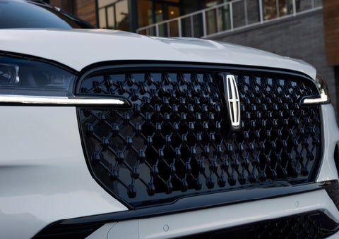 The front grille of a 2026 Lincoln Aviator® SUV is shown. | Bill Knight Lincoln in Tulsa OK