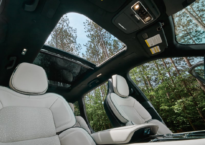 The front seats of a 2027 Lincoln Aviator® Black Label™ SUV | Bill Knight Lincoln in Tulsa OK
