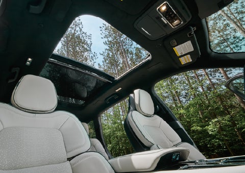 The front seats of a 2027 Lincoln Aviator® Black Label™ SUV | Bill Knight Lincoln in Tulsa OK